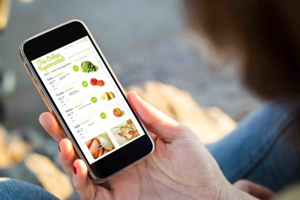 online grocery shopping on smart phone app