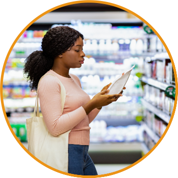 a woman brwosing in a store